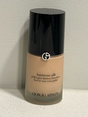 Giorgio Armani Luminous Silk Foundation - Shade 5 (Light, Neutral)